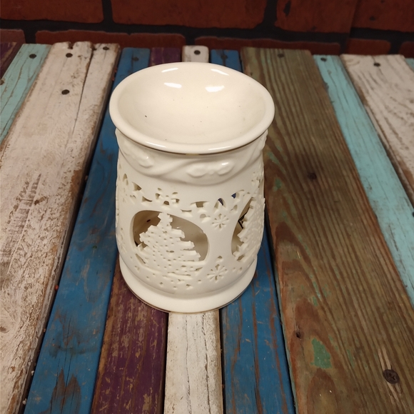 Christmas Tree Oil Tart Burner Aromatherapy - Picture 3 of 7